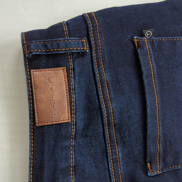 Tahari Distressed Whiskering Dark Wash Jeans 4/27 Dark Wash Blue - Picture 7 of 15
